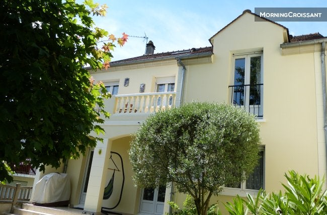 Flat Rue de Locarno in Houilles