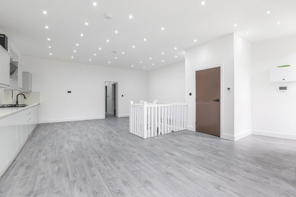 Flat Grosvenor Avenue in Greater London