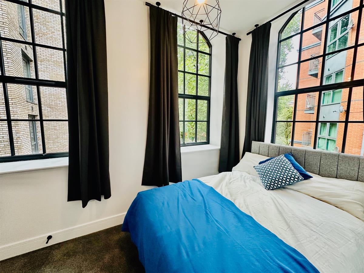 Flat Alma Close in Nottingham