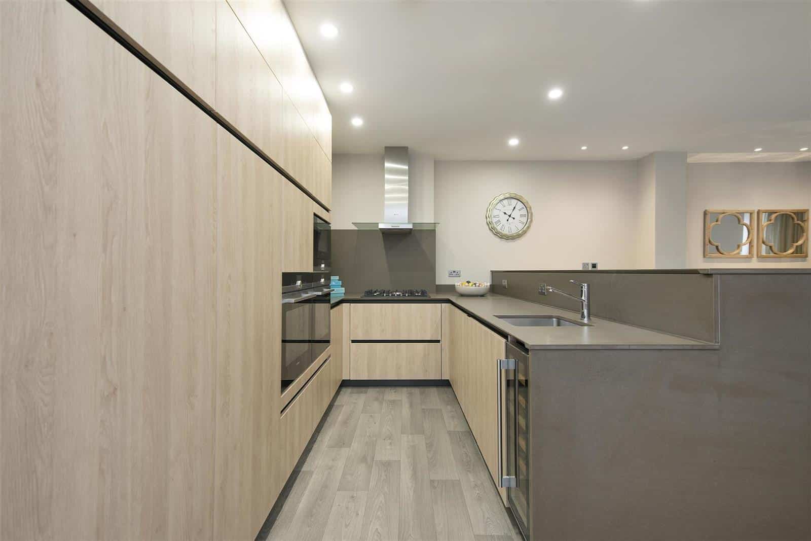 Flat Lyndhurst Road in Greater London