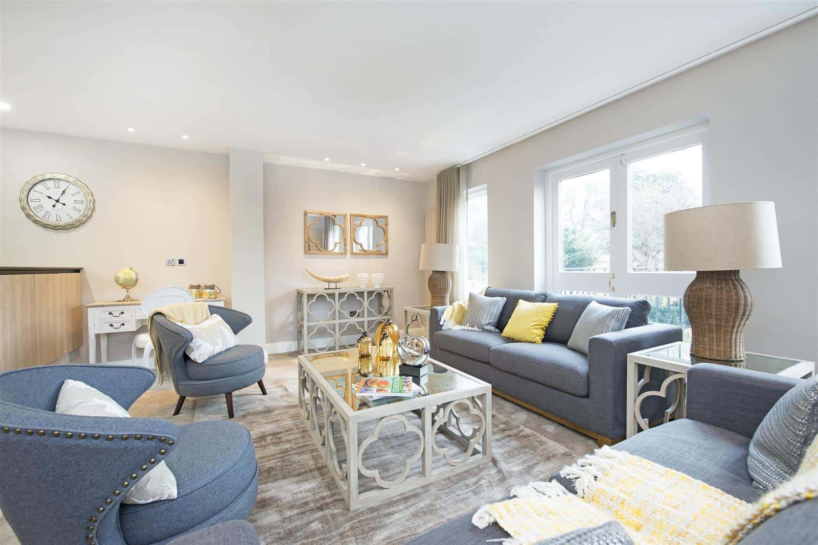 Flat Lyndhurst Road in Greater London