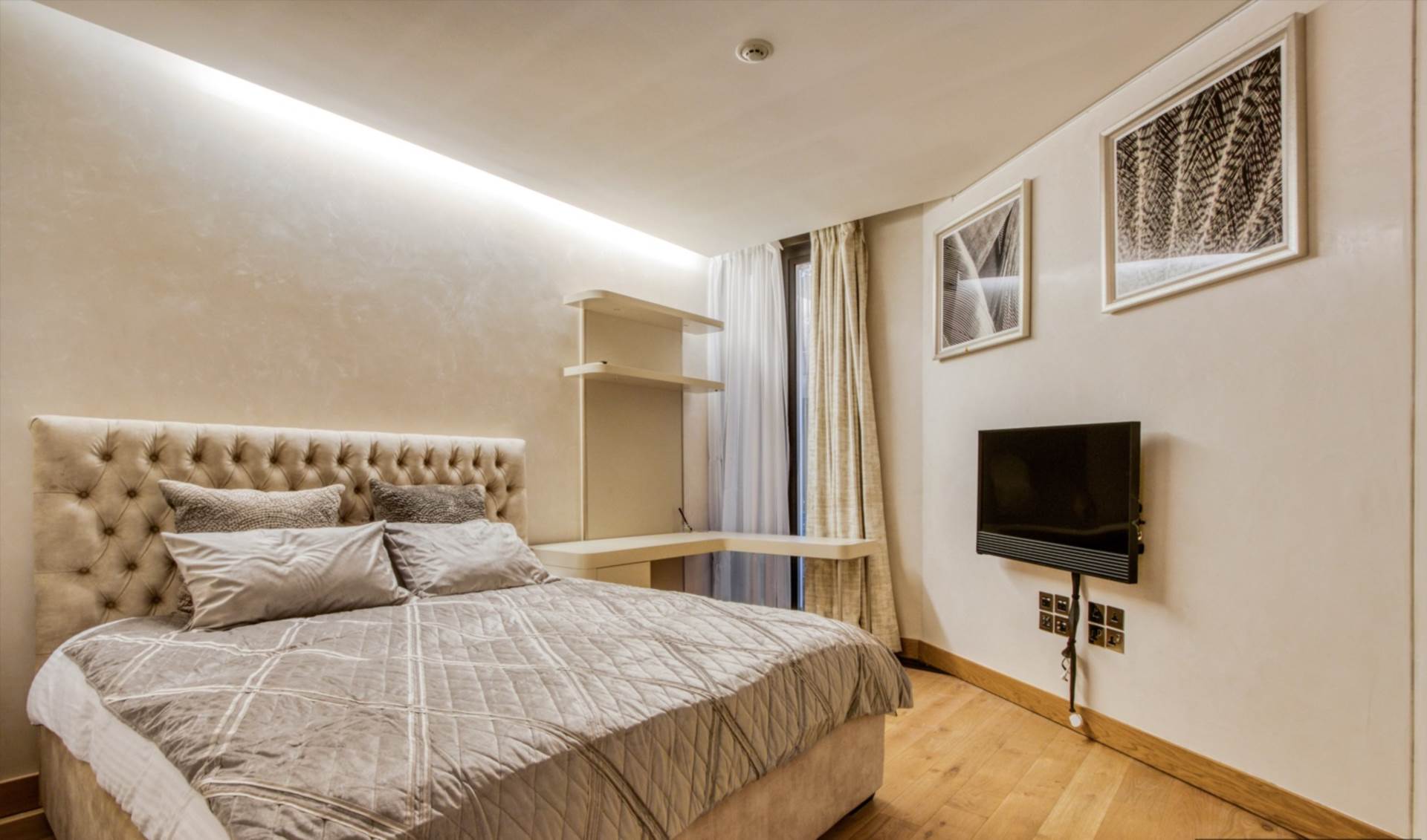 Flat Knightsbridge in City of Westminster