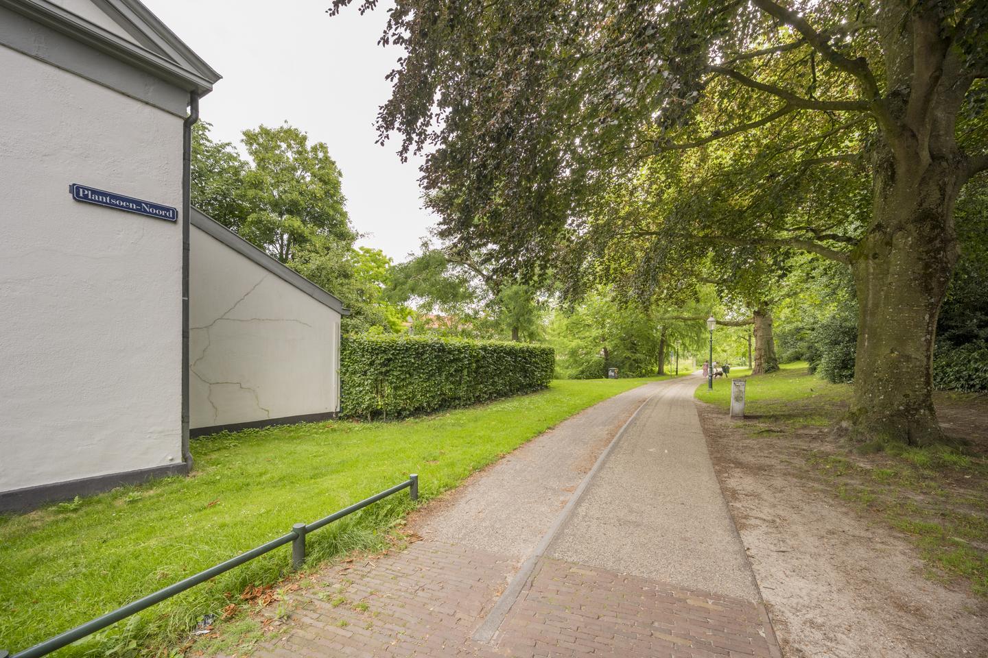 Huis Bloemendalsestraat 10