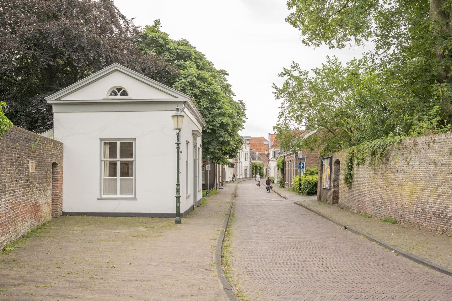 Huis Bloemendalsestraat 4