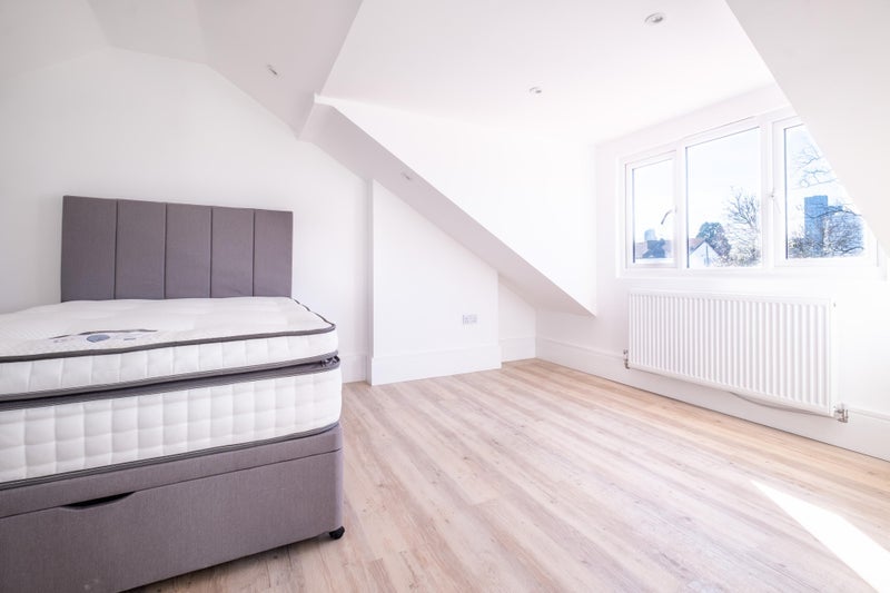 Room Clyde Road in Greater London