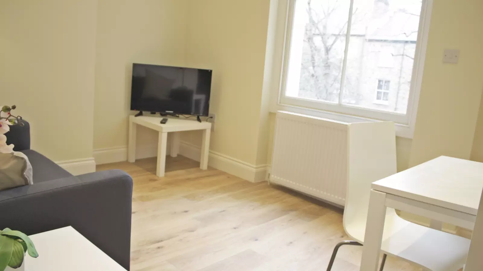 Flat Ladbroke Grove in Greater London
