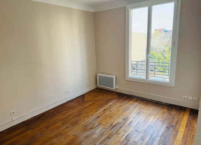 Flat Allée Michelet in Livry-Gargan