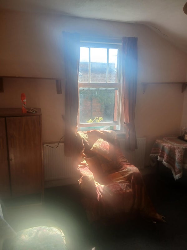 Room Rudthorpe Road in Bristol