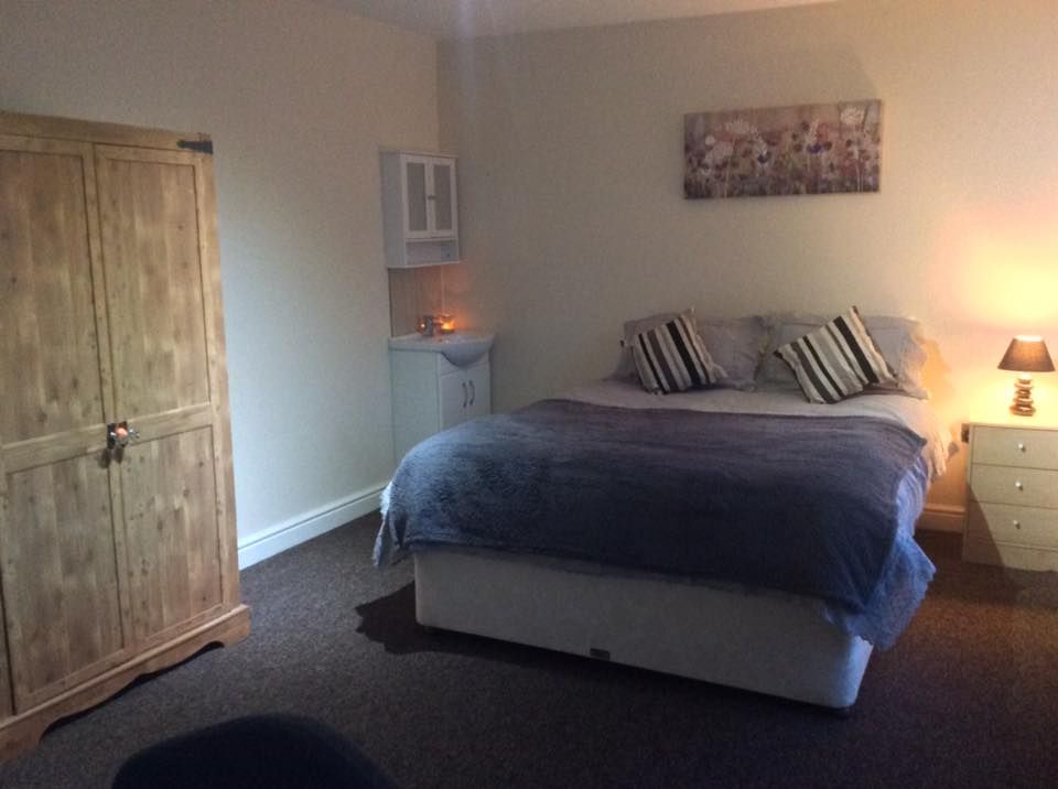 Room Newland Avenue in Hull