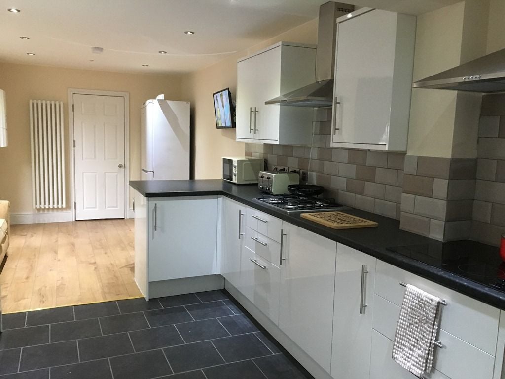 Room Newland Avenue in Hull