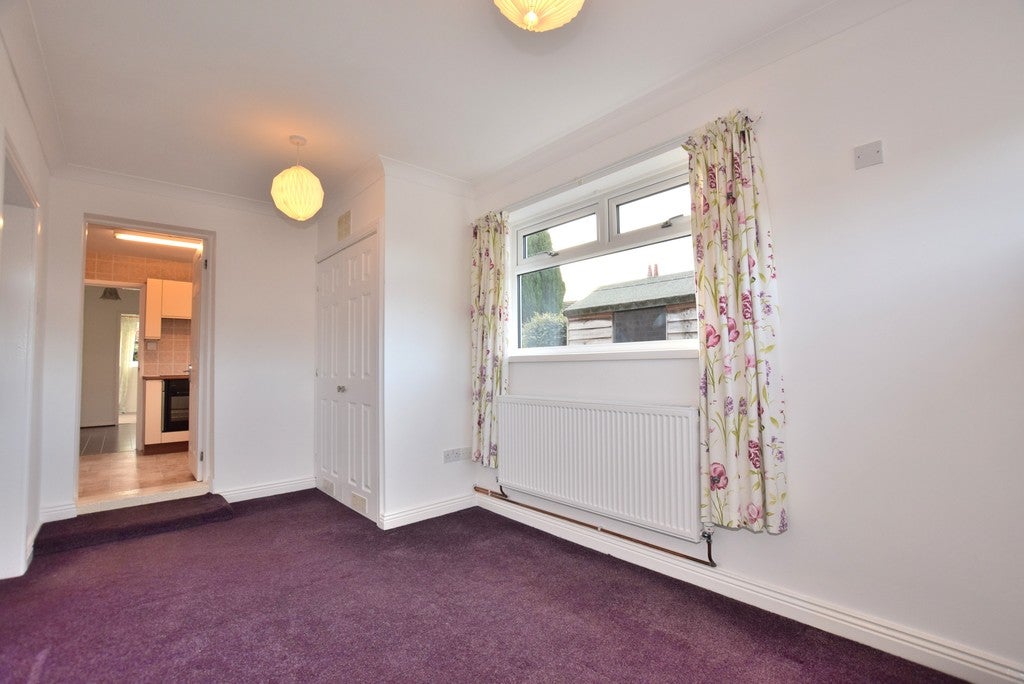 House White Rose Crescent in Richmond