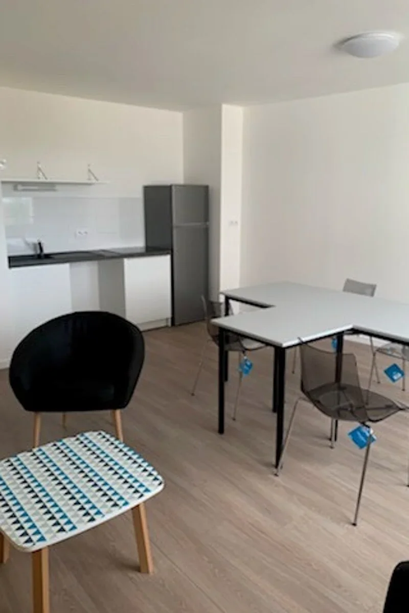 Room Rue Louise de Vilmorin in Neuilly-sur-Marne
