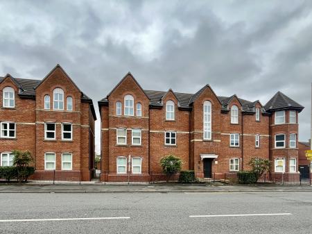 Flat Wingates Square in Westhoughton
