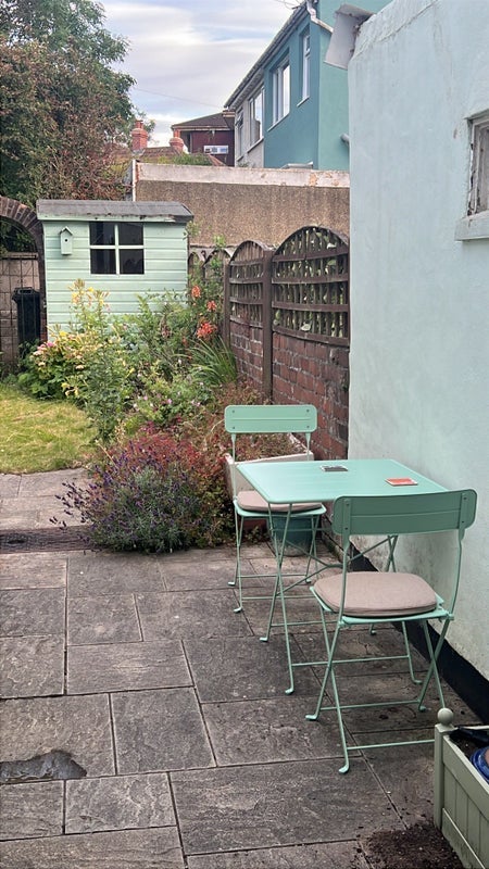 Room Fern Road in Bristol