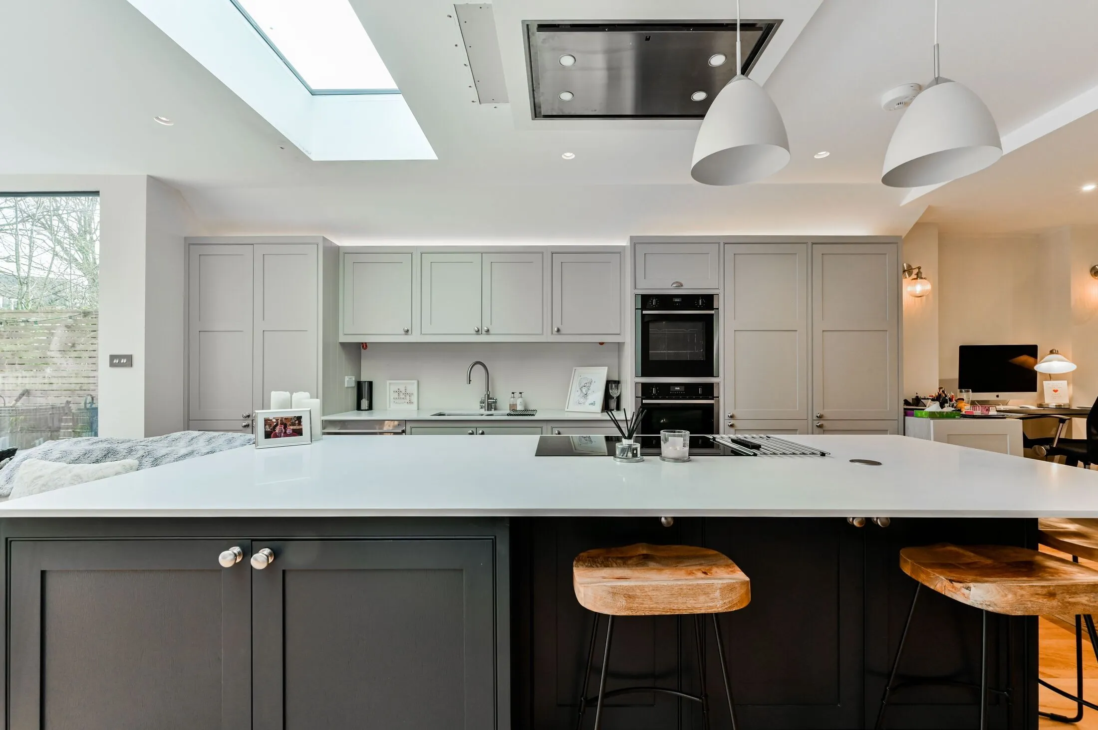 Flat Talbot Road in Greater London