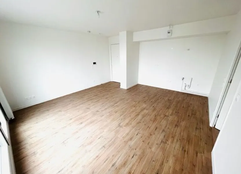 Flat Rue Arnaud Beltrame in Rosny-sous-Bois