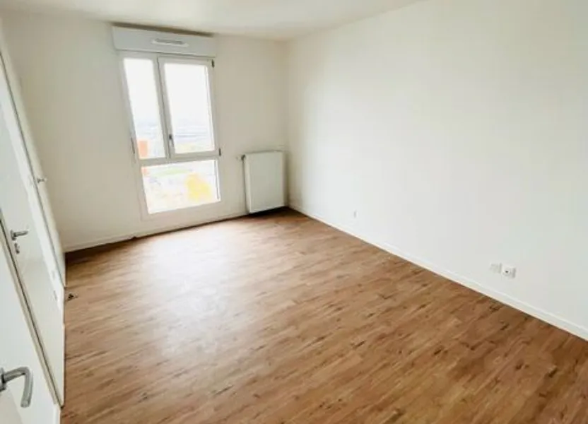 Flat Rue Arnaud Beltrame in Rosny-sous-Bois