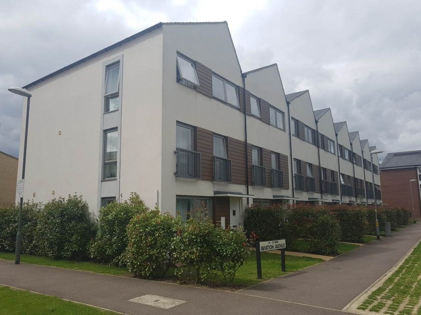 Flat Aviation Avenue in Welwyn Hatfield
