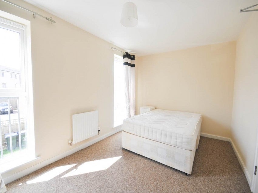 Flat Aviation Avenue in Welwyn Hatfield