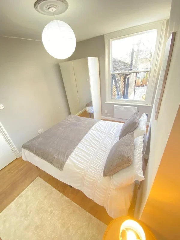 Room Hornsey Park Road in Greater London