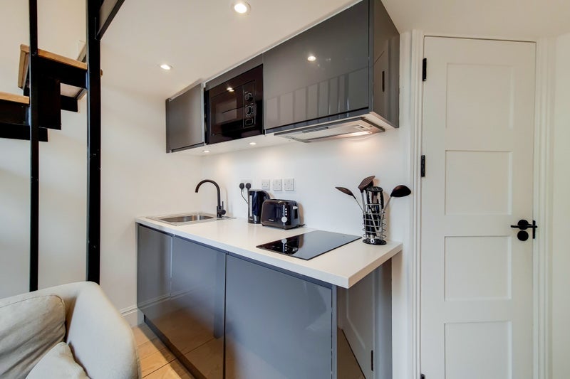Flat Westbourne Terrace in City of Westminster