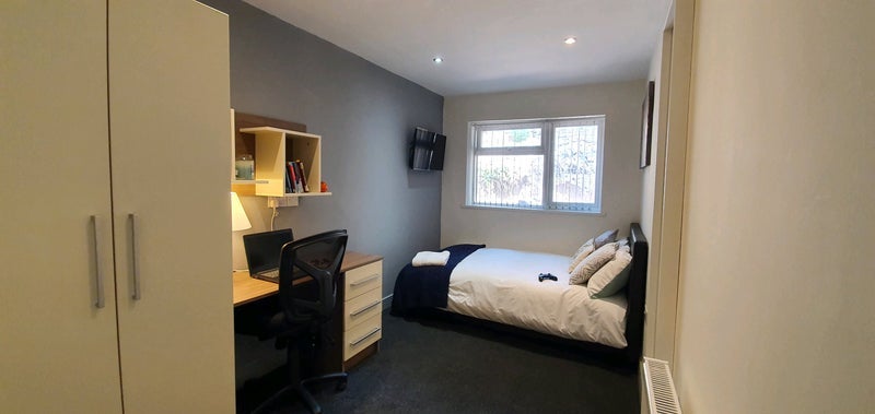 Room Selly Hill Road in Birmingham