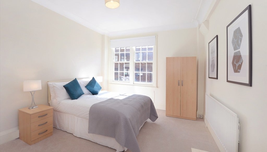Flat Lodge Road in City of Westminster