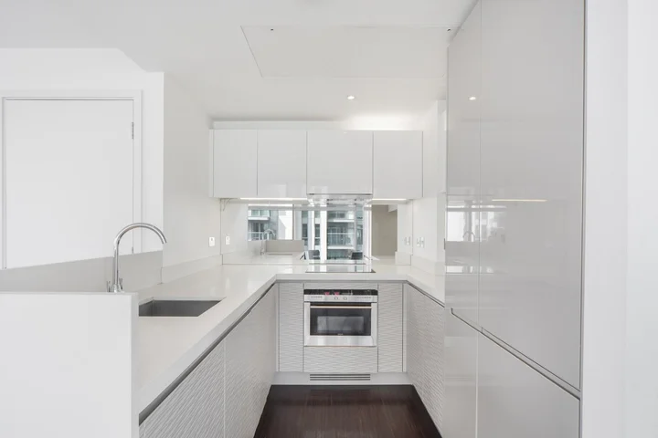 Flat Bosun Close in Greater London