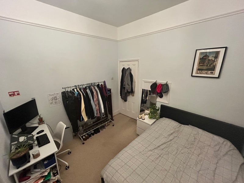 Room Beaufort Road in Bristol