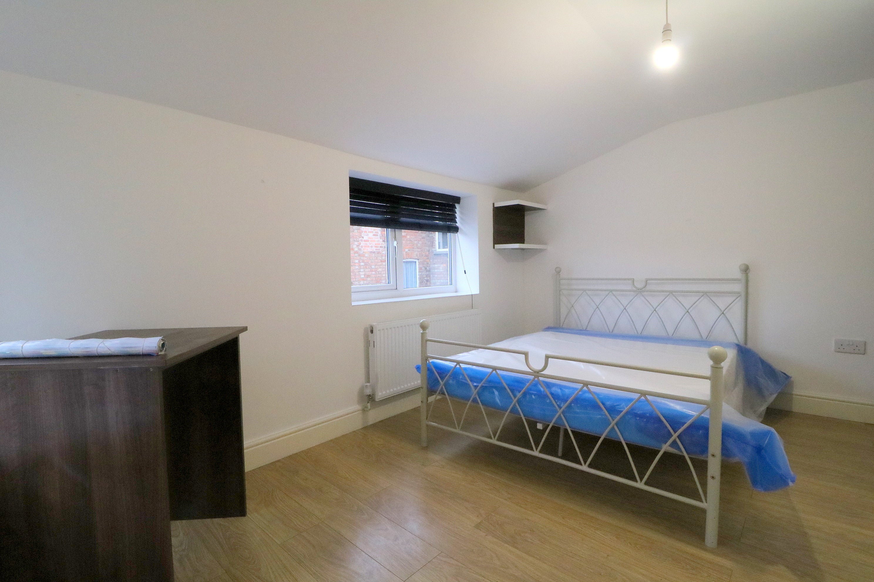 Room Priory Street in Bedford