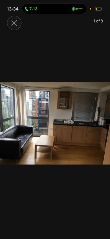Room City Road East in Manchester