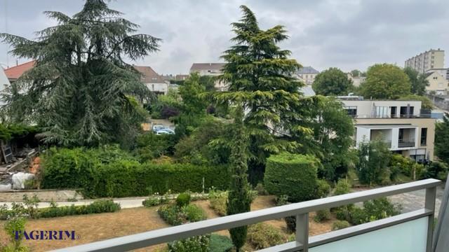 Flat Boulevard Aristide Briand in Melun