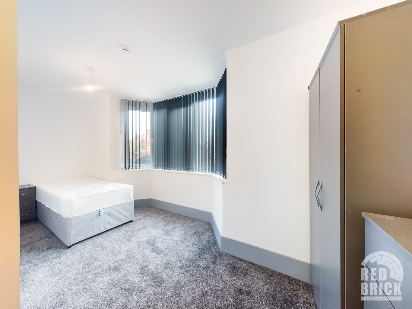 Room Clifton Road in Rugby