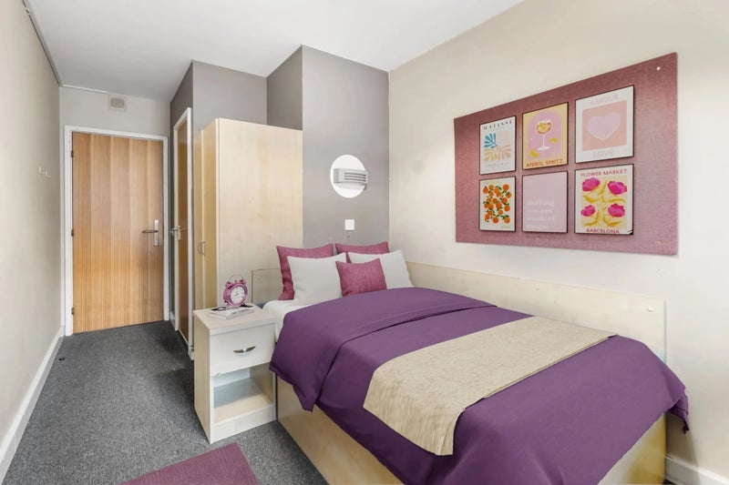 Room Corporation Street in Birmingham