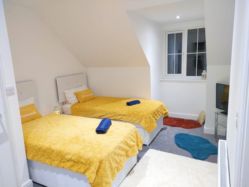 Room Shepherd Court in Nottingham