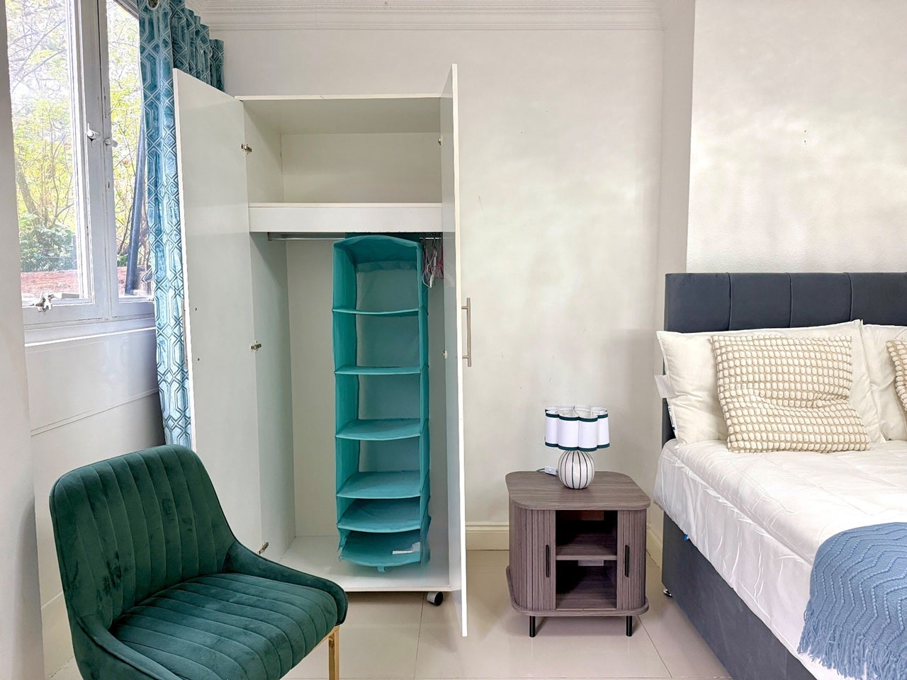 Room Carlton Vale in City of Westminster