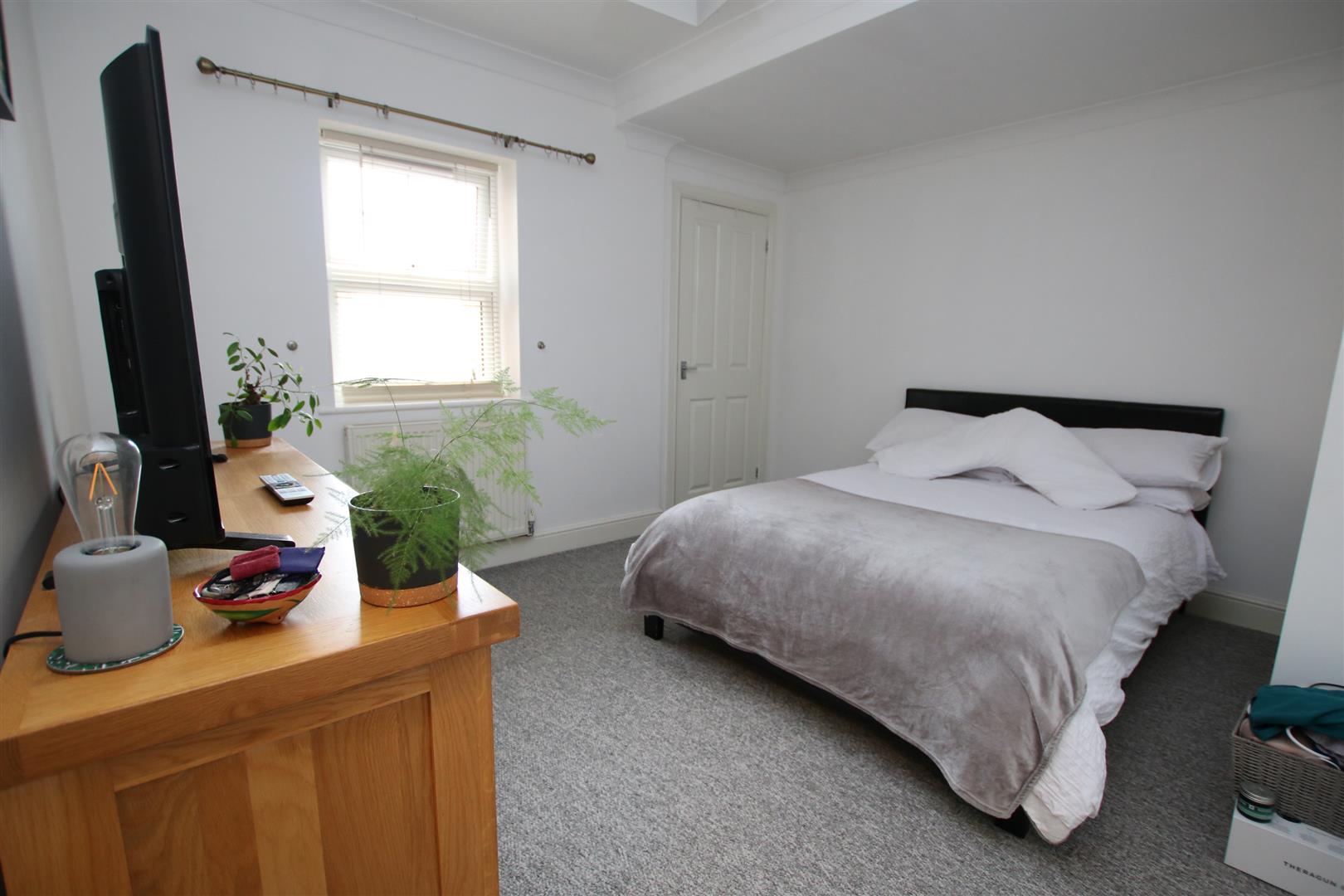 Flat Alphington Road in Exeter
