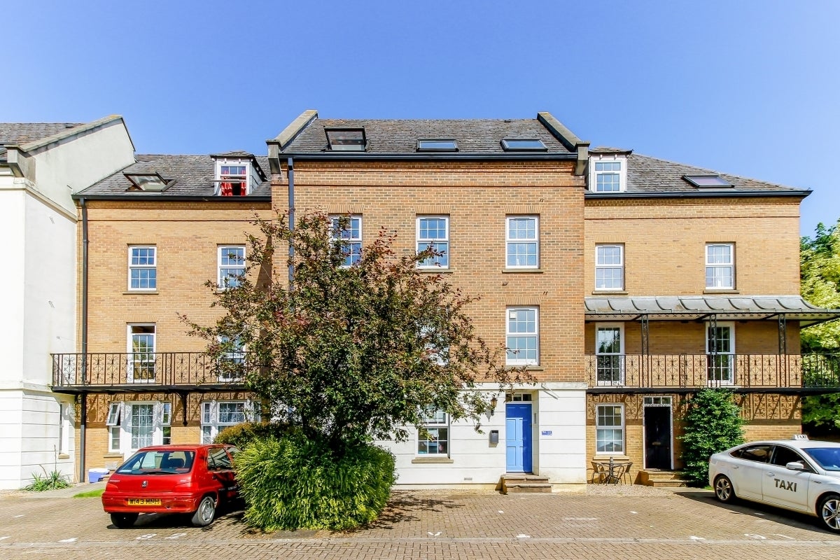 Flat Victoria Place in Cherwell District