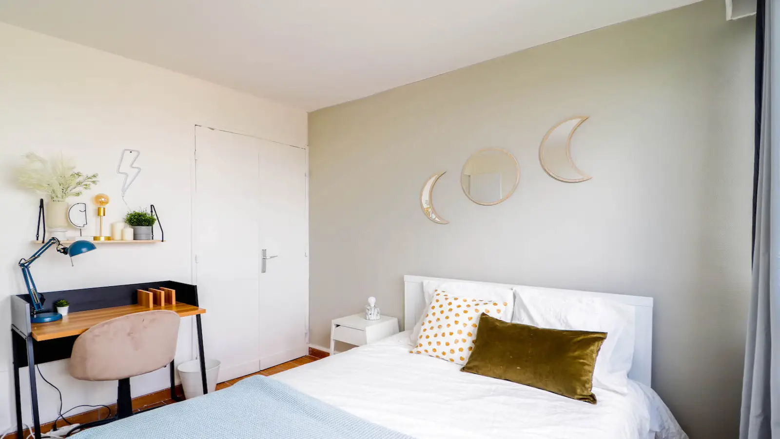 Flat Voie CH/15 in Paris