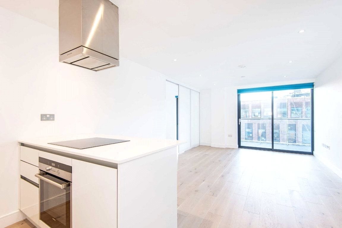 Flat Commercial Street in Greater London