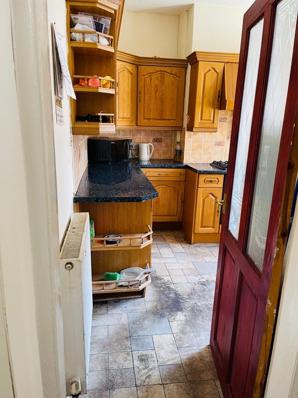 Room Back Roland Road in Bolton