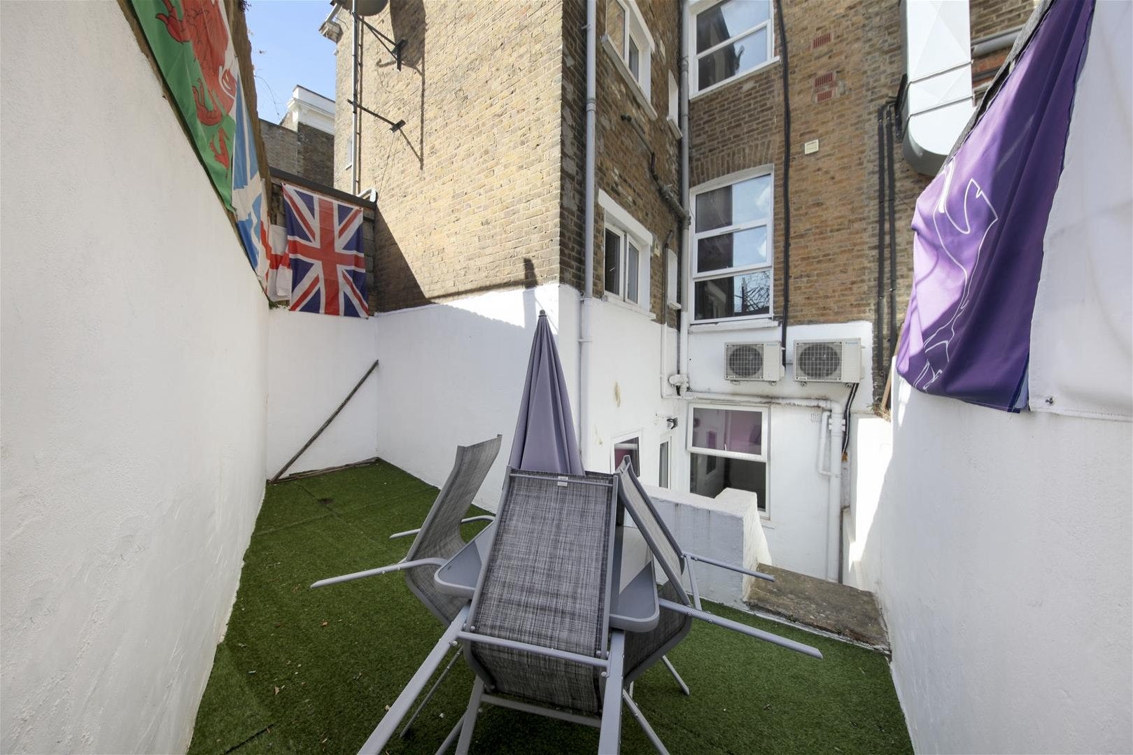 Flat Fernhead Road in City of Westminster
