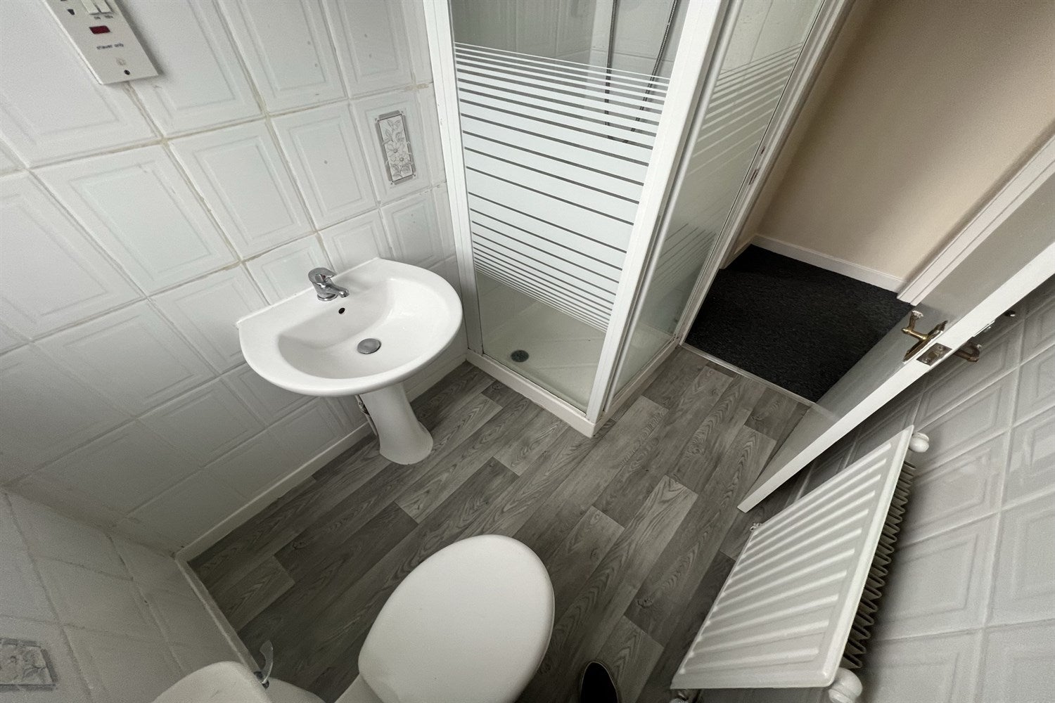 Flat Woodgrange Drive in Southend-on-Sea