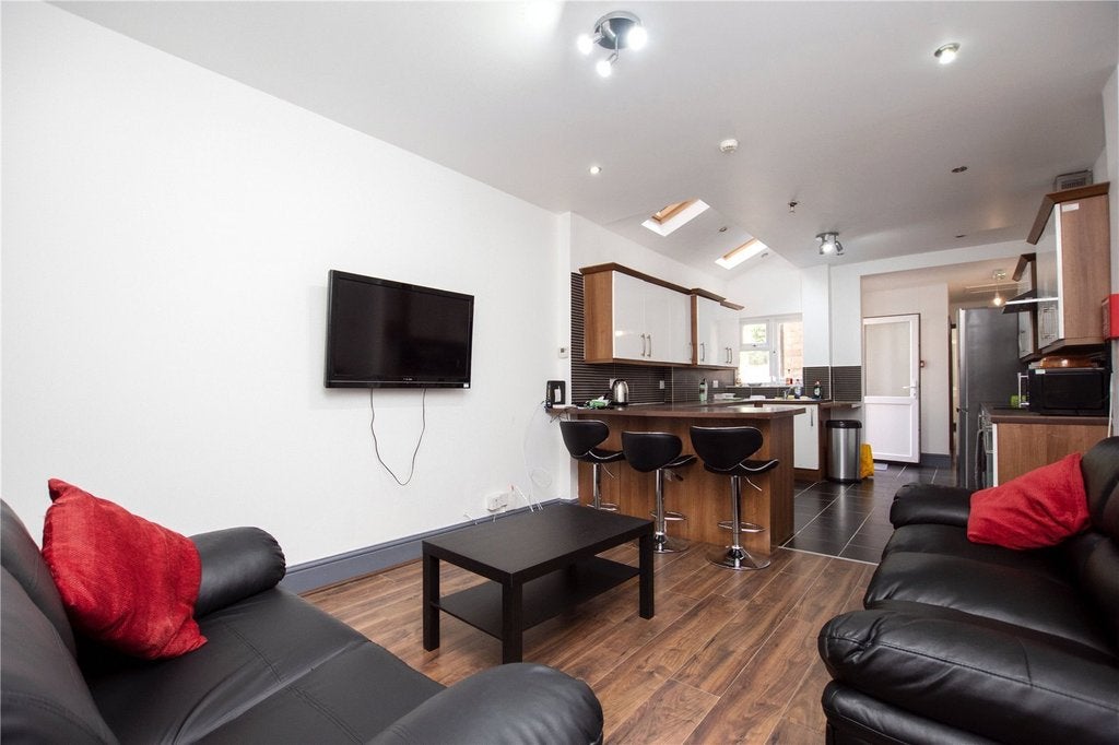Flat Dawlish Road in Birmingham