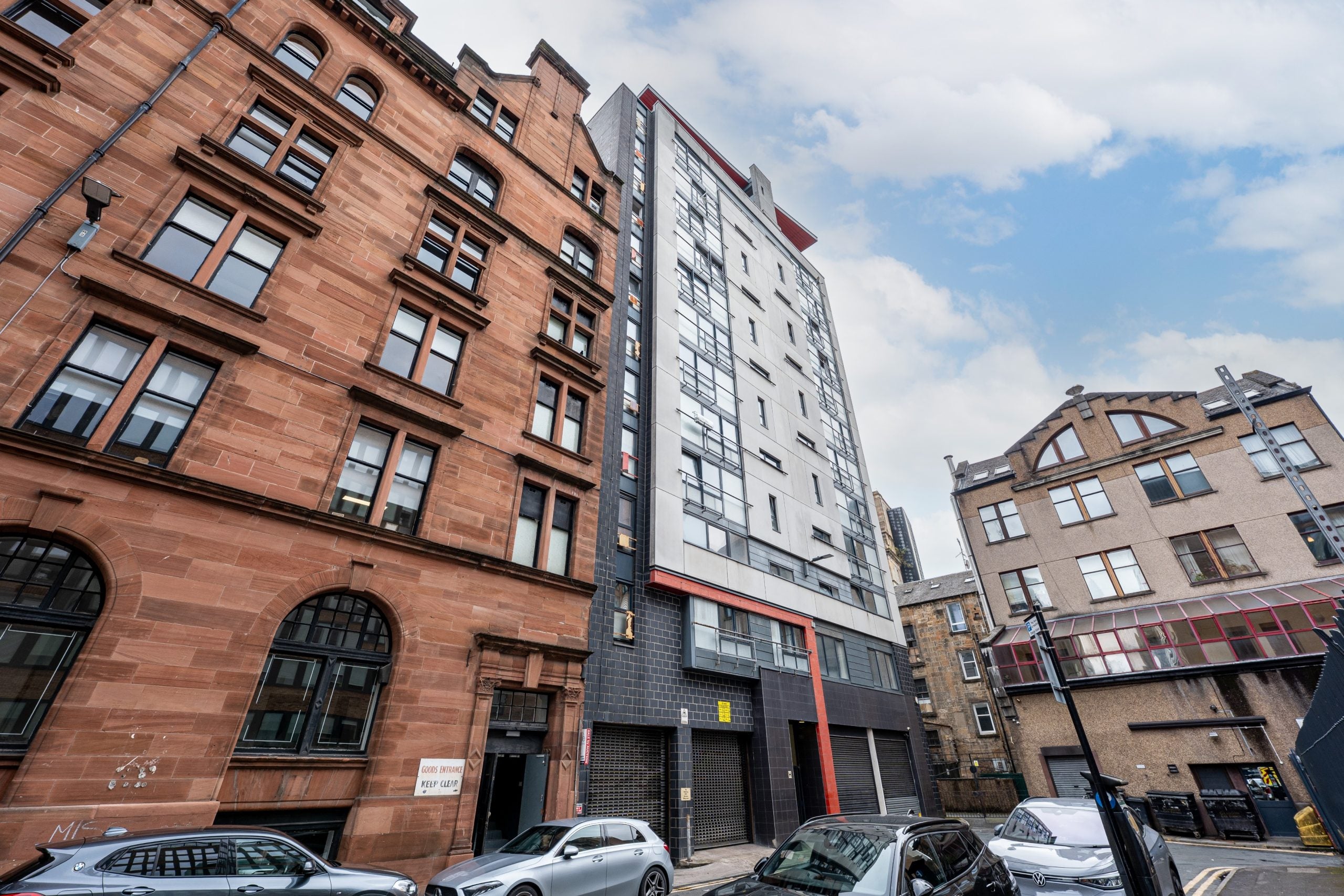 Flat Argyle Street in Glasgow