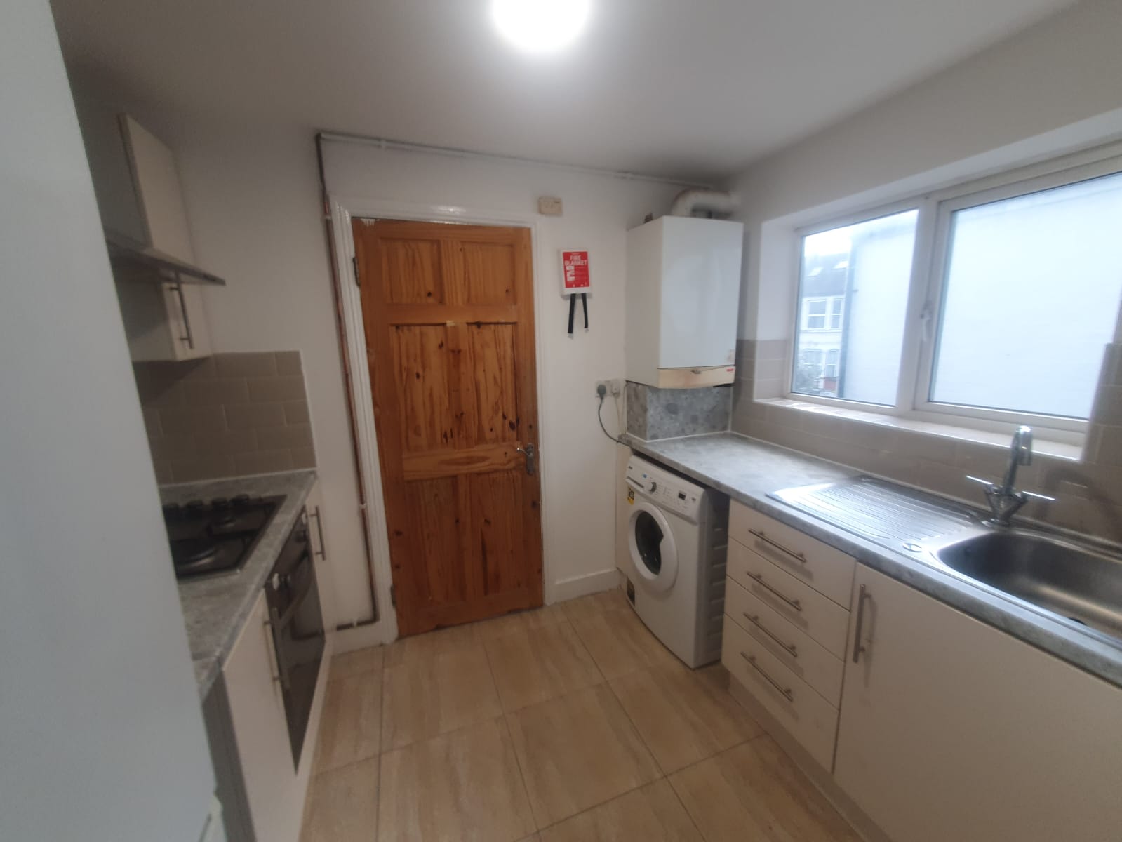 Flat Tavistock Avenue in Greater London