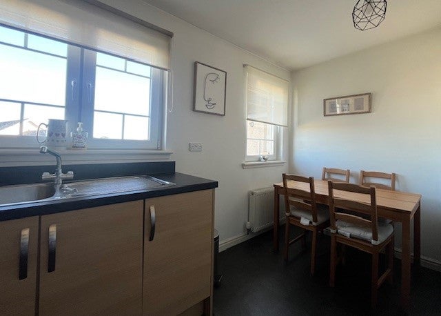 Flat Whitehouse Gardens in Newtongrange