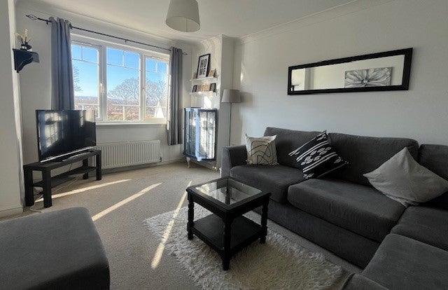 Flat Whitehouse Gardens in Newtongrange