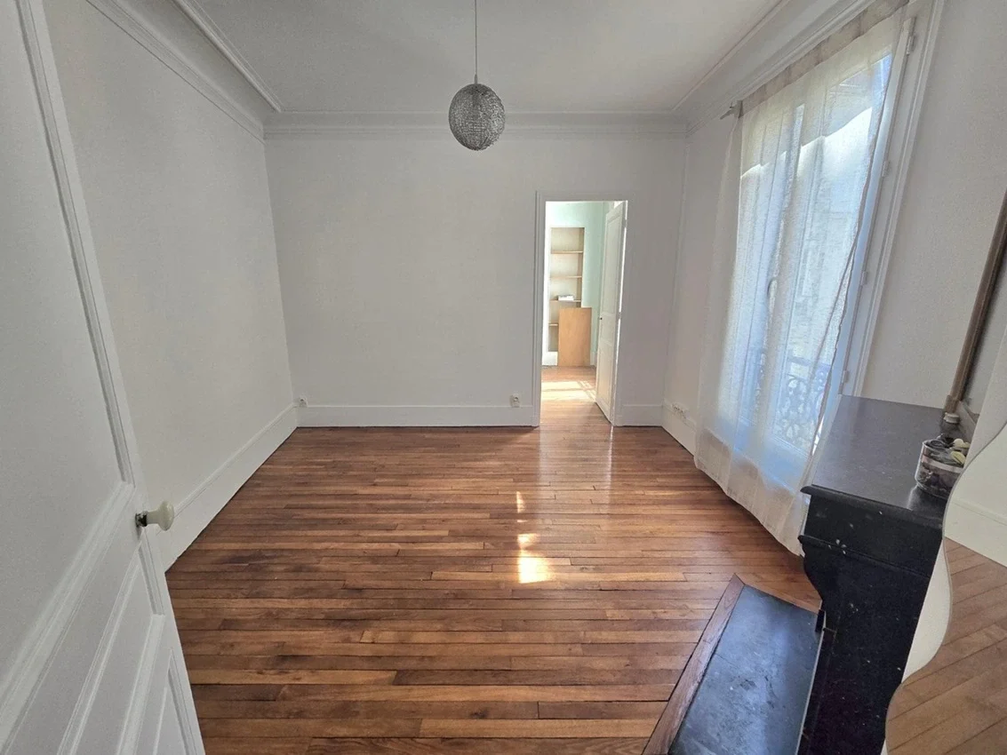 Appartement Rue des Moines à Paris