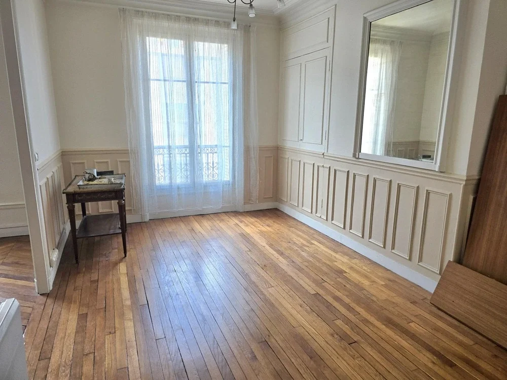 Appartement Rue des Moines à Paris